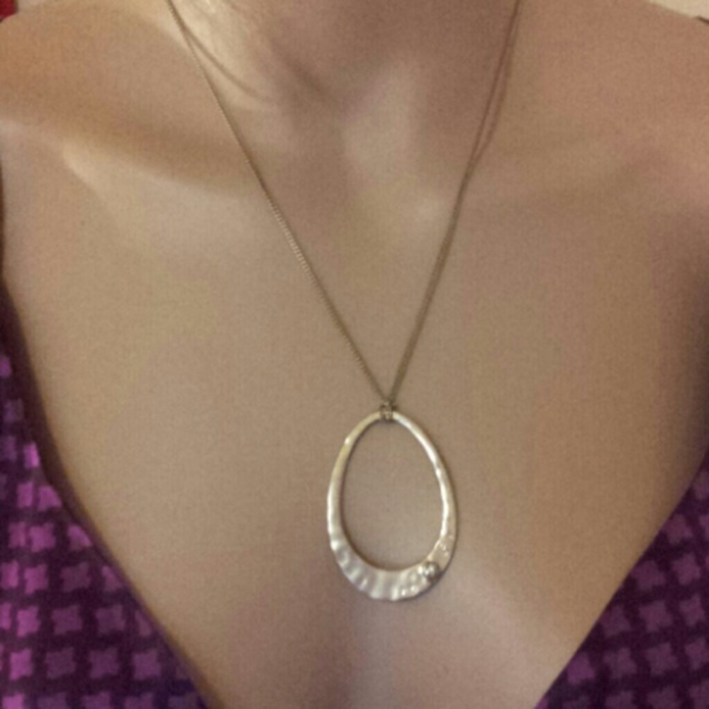 Kenneth cole necklace